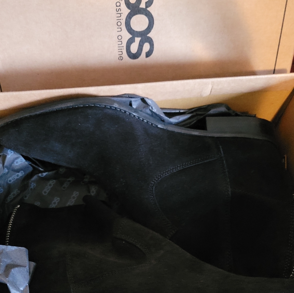 Chelsea boots - Picture 3 of 8